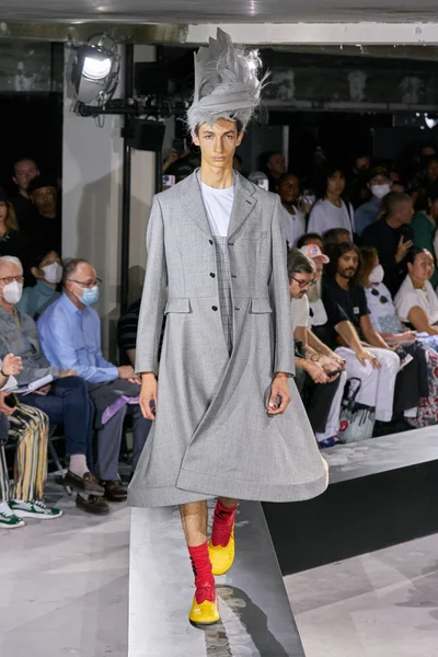 Look 17